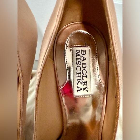 Badgley Mischka Greatful open toe pumps SILK wedding bridal shoes camel 8.5 - Picture 8 of 13